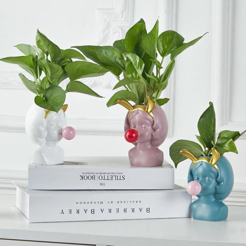 Bubbly Babe Vase
